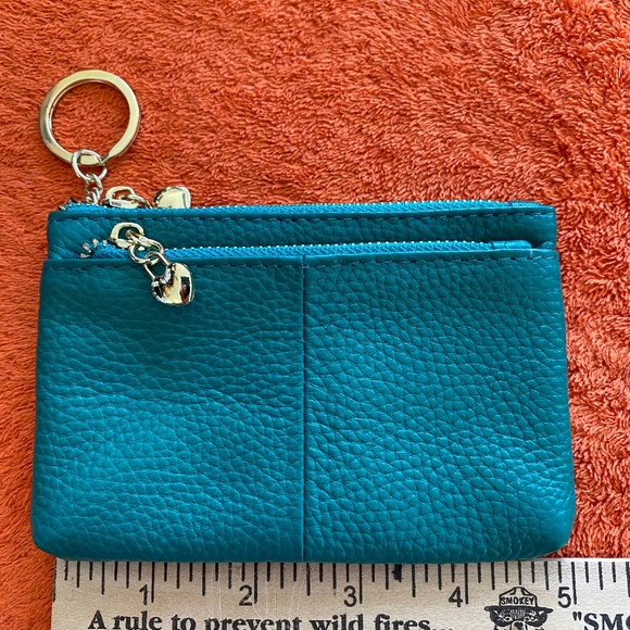 Genuine leather teal colored min coin purse or small wallet. - Picture 1 of 5